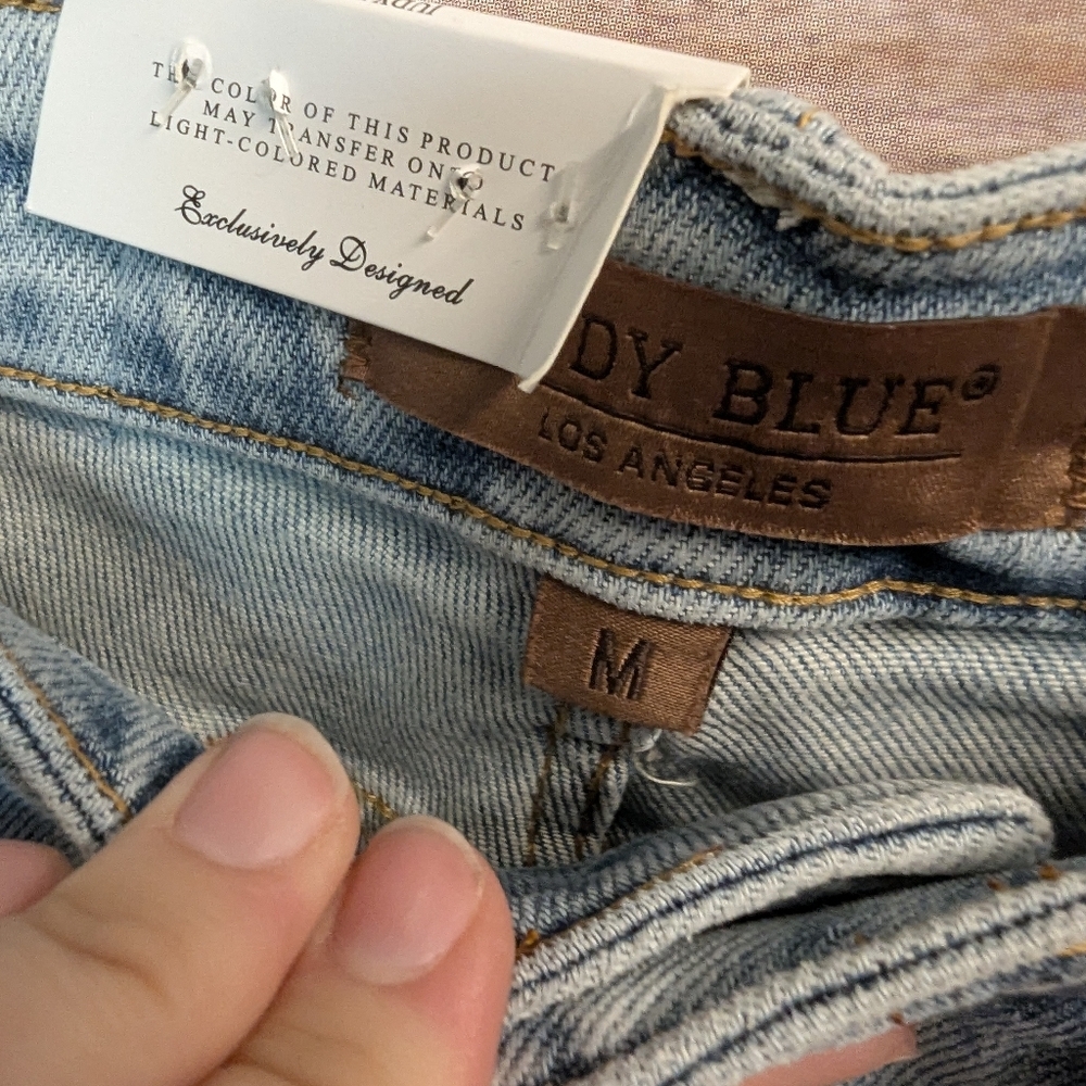 NWT, Judy Blue Distressed Hem High Rise Denim Shorts - Picture 8 of 10